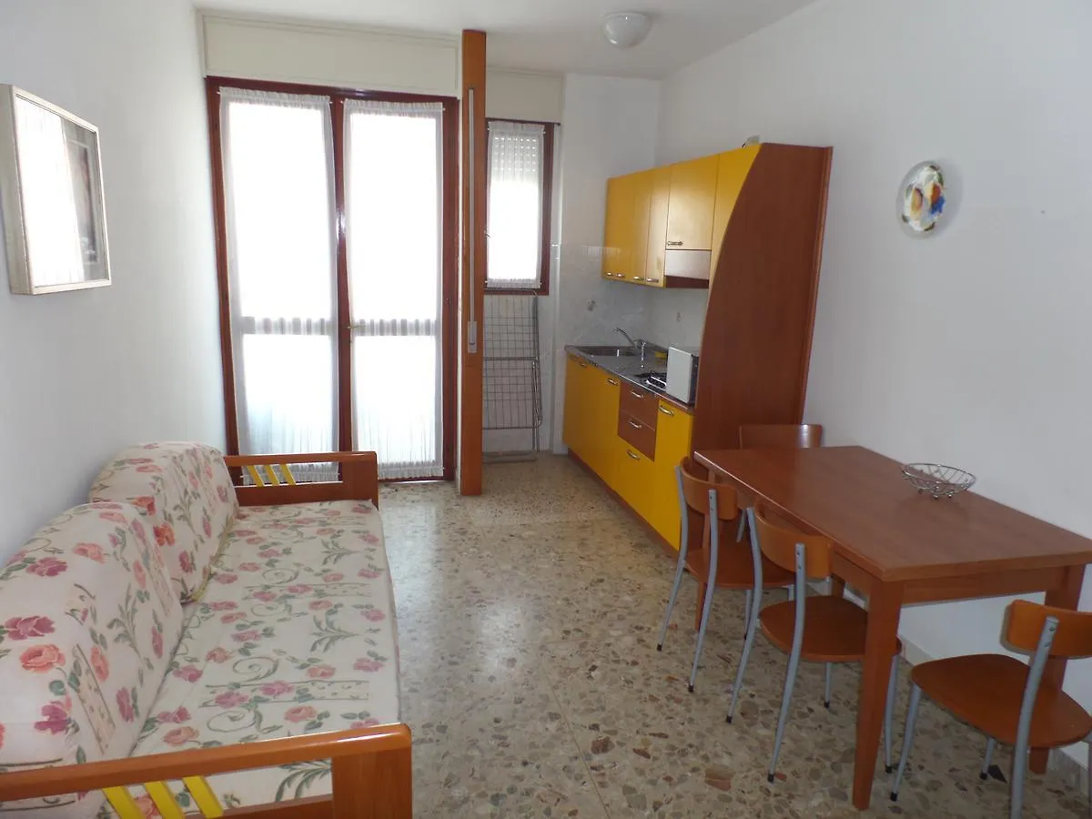 بيبيوني Condominio Mauro شقة